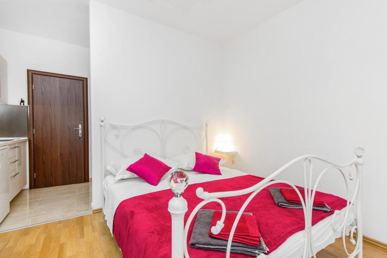 וודיצה Apartmani Mariva מראה חיצוני תמונה
