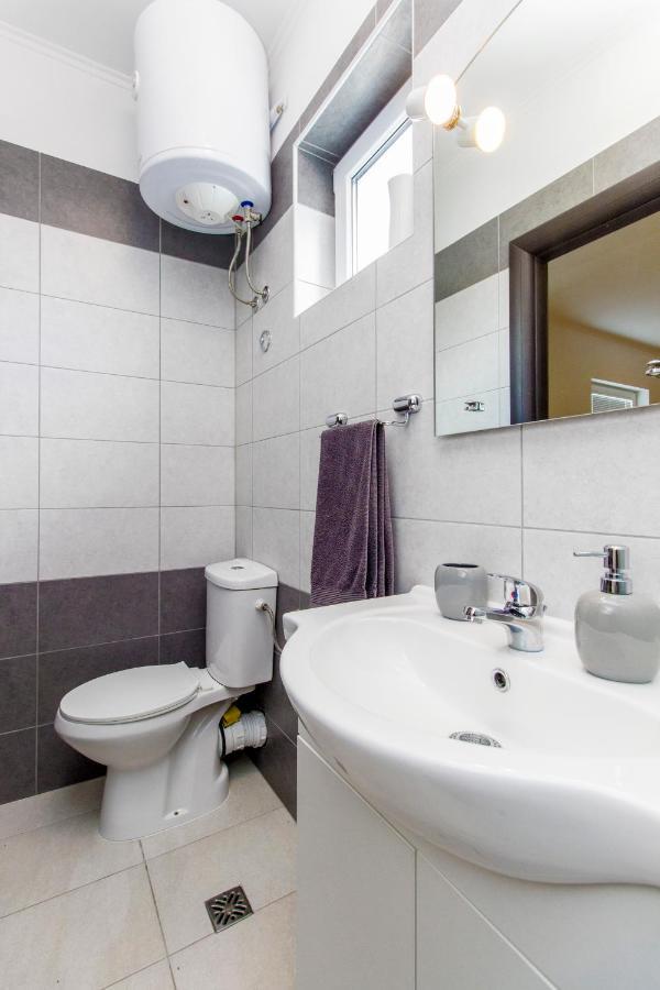 וודיצה Apartmani Mariva מראה חיצוני תמונה